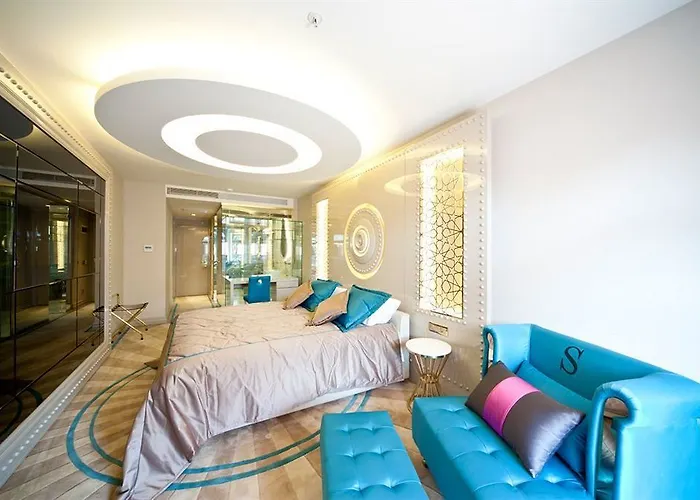 Sura Design And Suites - Boutique Class Hotel